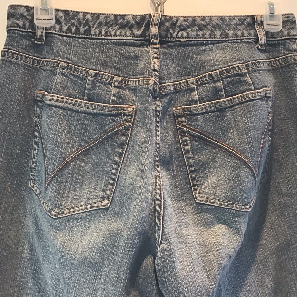 Venezia Stretch Bootcut jeans. Size 1P blue dot = size 14 P - Picture 4 of 6